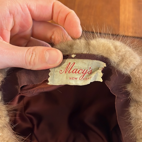 Macys Mink Hat (Vintage) - Picture 2 of 4